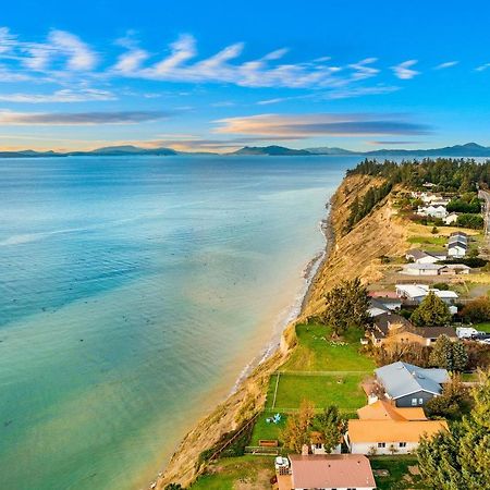 @ Marbella Lane - Wave House, Your Oceanfront Retreat! Oak Harbor Exterior photo