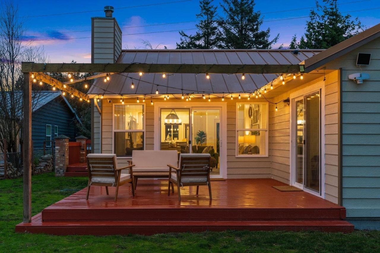 @ Marbella Lane - Wave House, Your Oceanfront Retreat! Oak Harbor Exterior photo