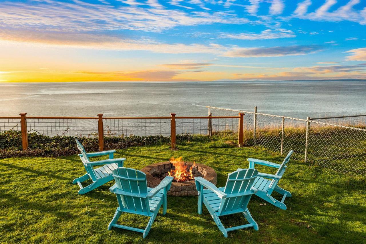 @ Marbella Lane - Wave House, Your Oceanfront Retreat! Oak Harbor Exterior photo