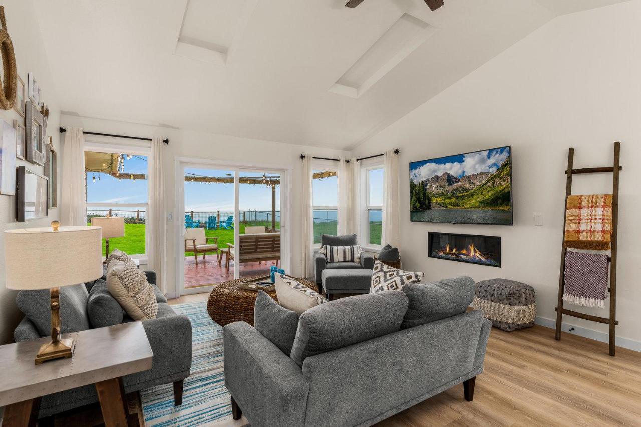 @ Marbella Lane - Wave House, Your Oceanfront Retreat! Oak Harbor Exterior photo