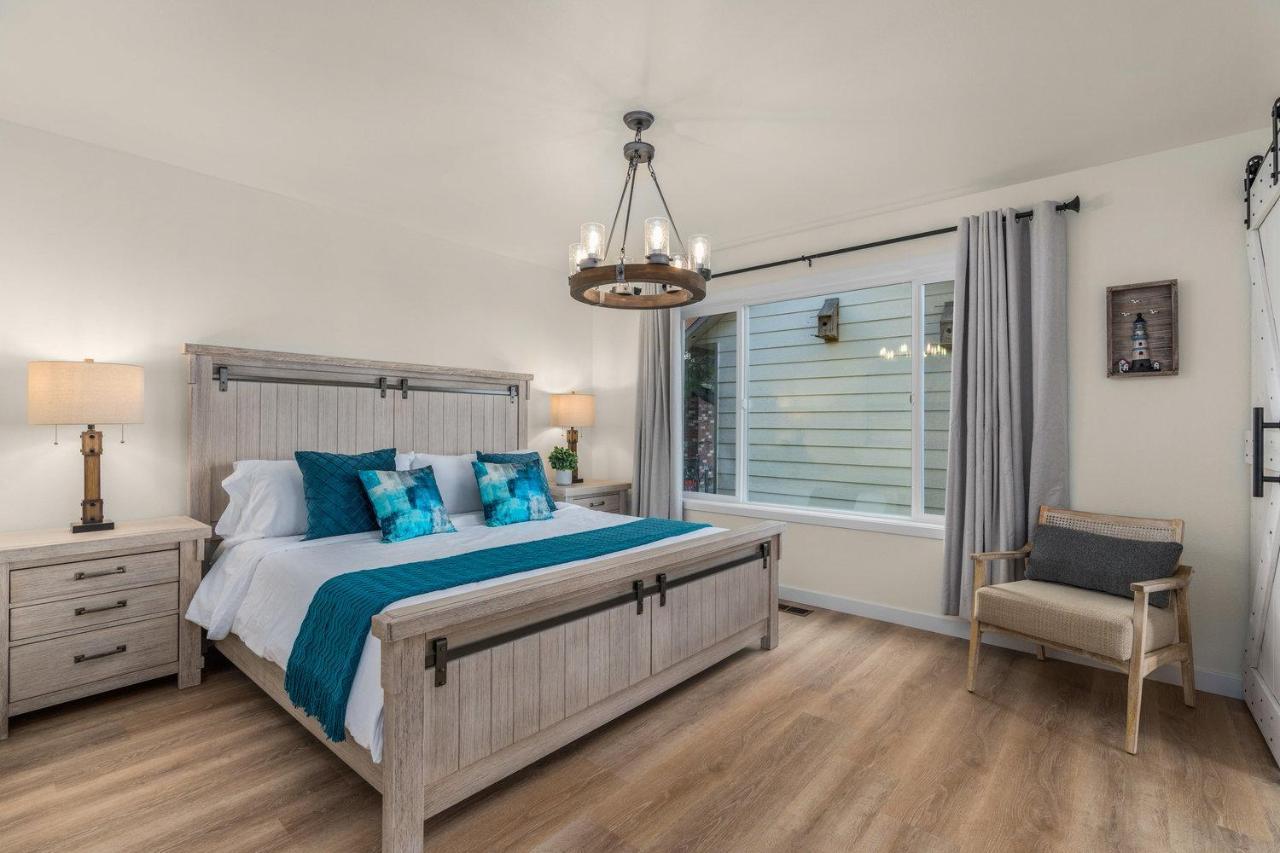 @ Marbella Lane - Wave House, Your Oceanfront Retreat! Oak Harbor Exterior photo