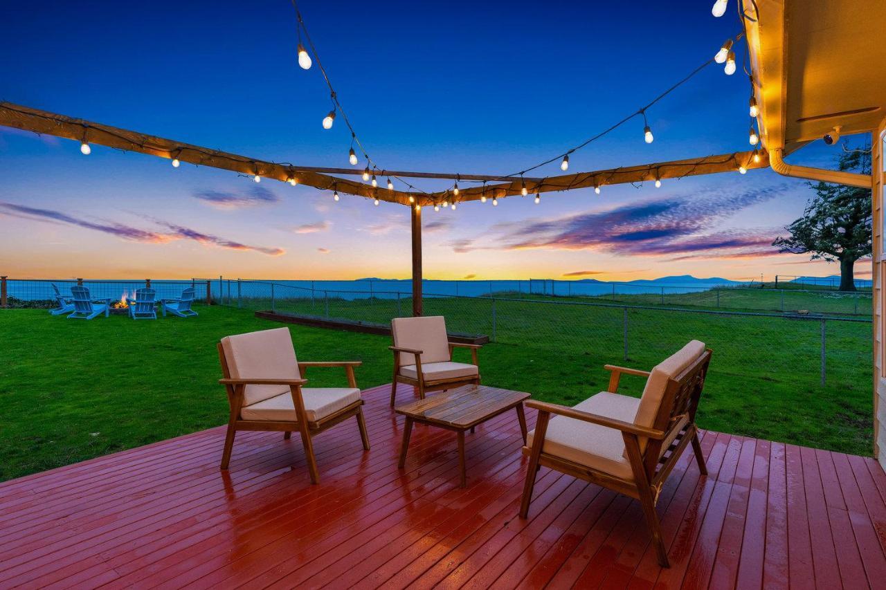 @ Marbella Lane - Wave House, Your Oceanfront Retreat! Oak Harbor Exterior photo